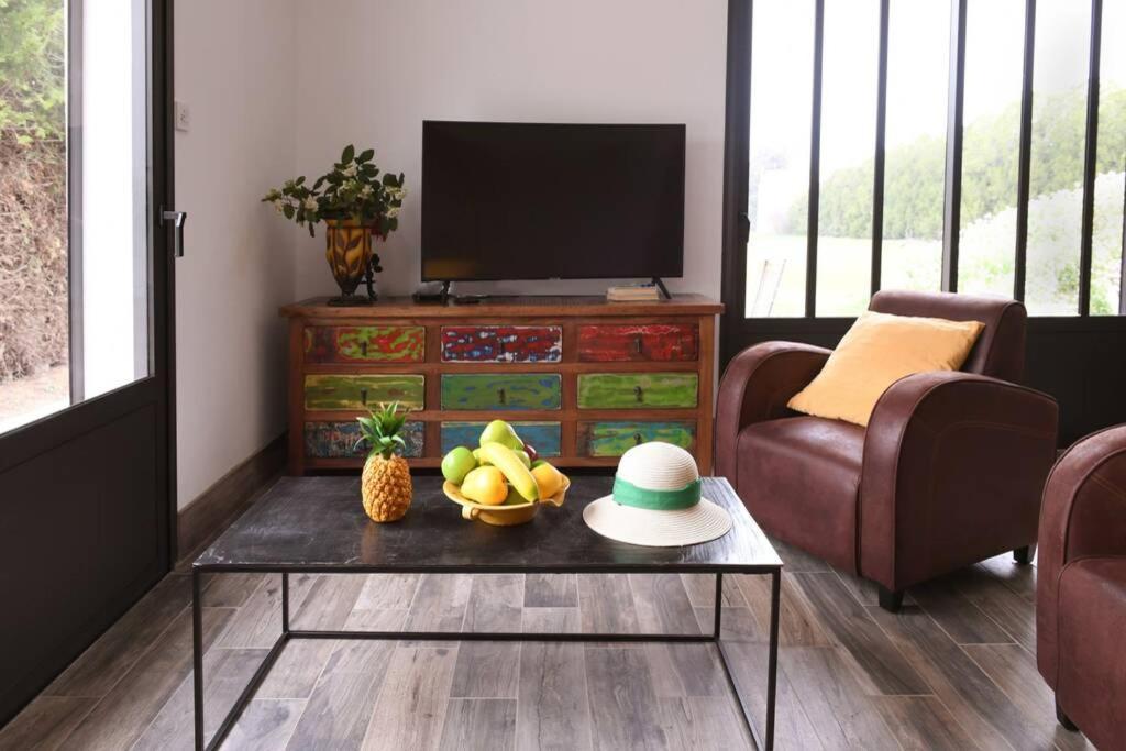 Le Galinie Chic'Art. Un Bel Atelier Avec Piscine Villa Карпентра Екстериор снимка