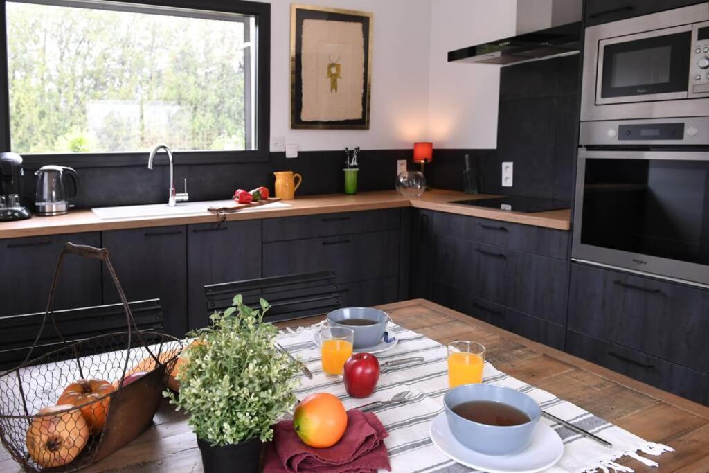 Le Galinie Chic'Art. Un Bel Atelier Avec Piscine Villa Карпентра Екстериор снимка
