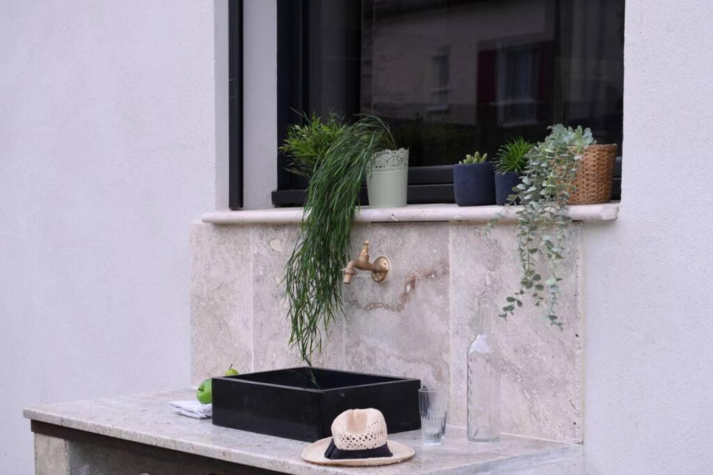 Le Galinie Chic'Art. Un Bel Atelier Avec Piscine Villa Карпентра Екстериор снимка
