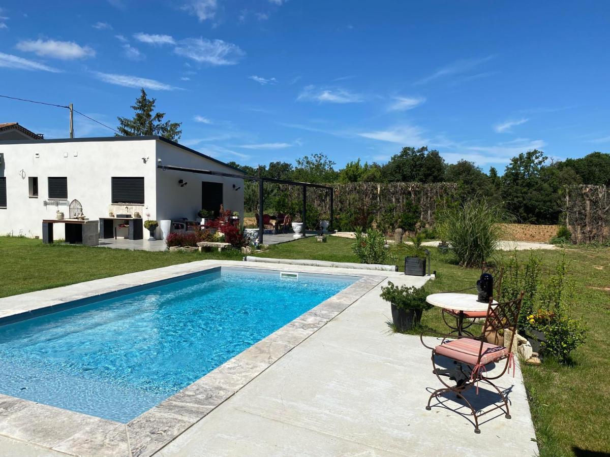 Le Galinie Chic'Art. Un Bel Atelier Avec Piscine Villa Карпентра Екстериор снимка