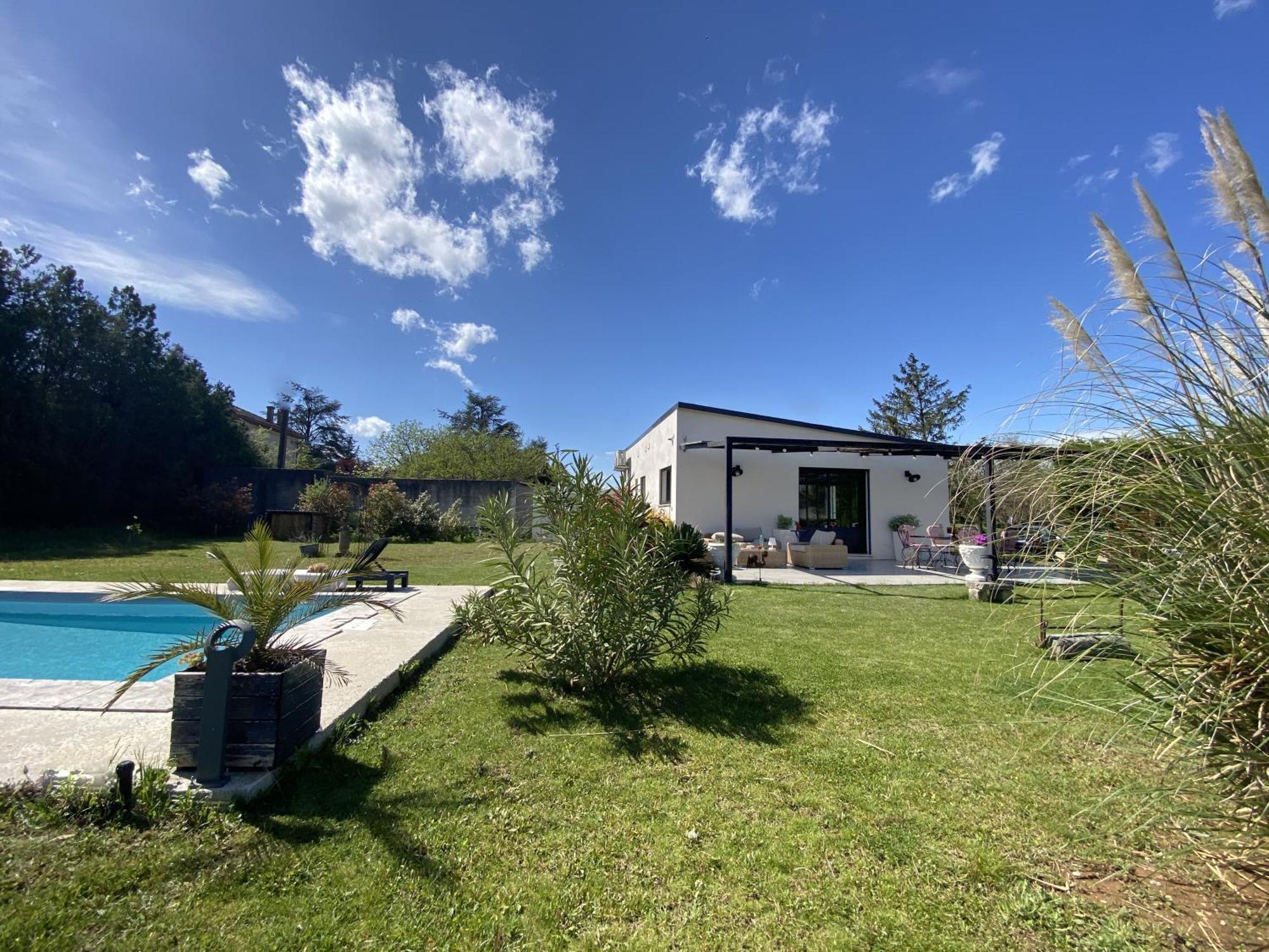 Le Galinie Chic'Art. Un Bel Atelier Avec Piscine Villa Карпентра Екстериор снимка